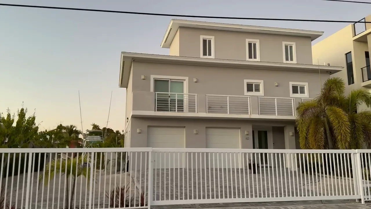 Schwartz Residence — 62 Andros Rd